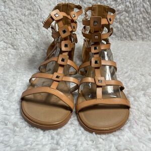 TORRID faux leather light tan strappy Gladiator Sandals   Studs accents SZ 13W